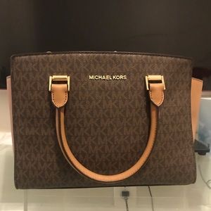 Michael kors puede